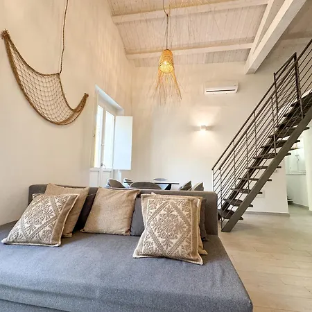 Sant Efisio Lofts Apartment *